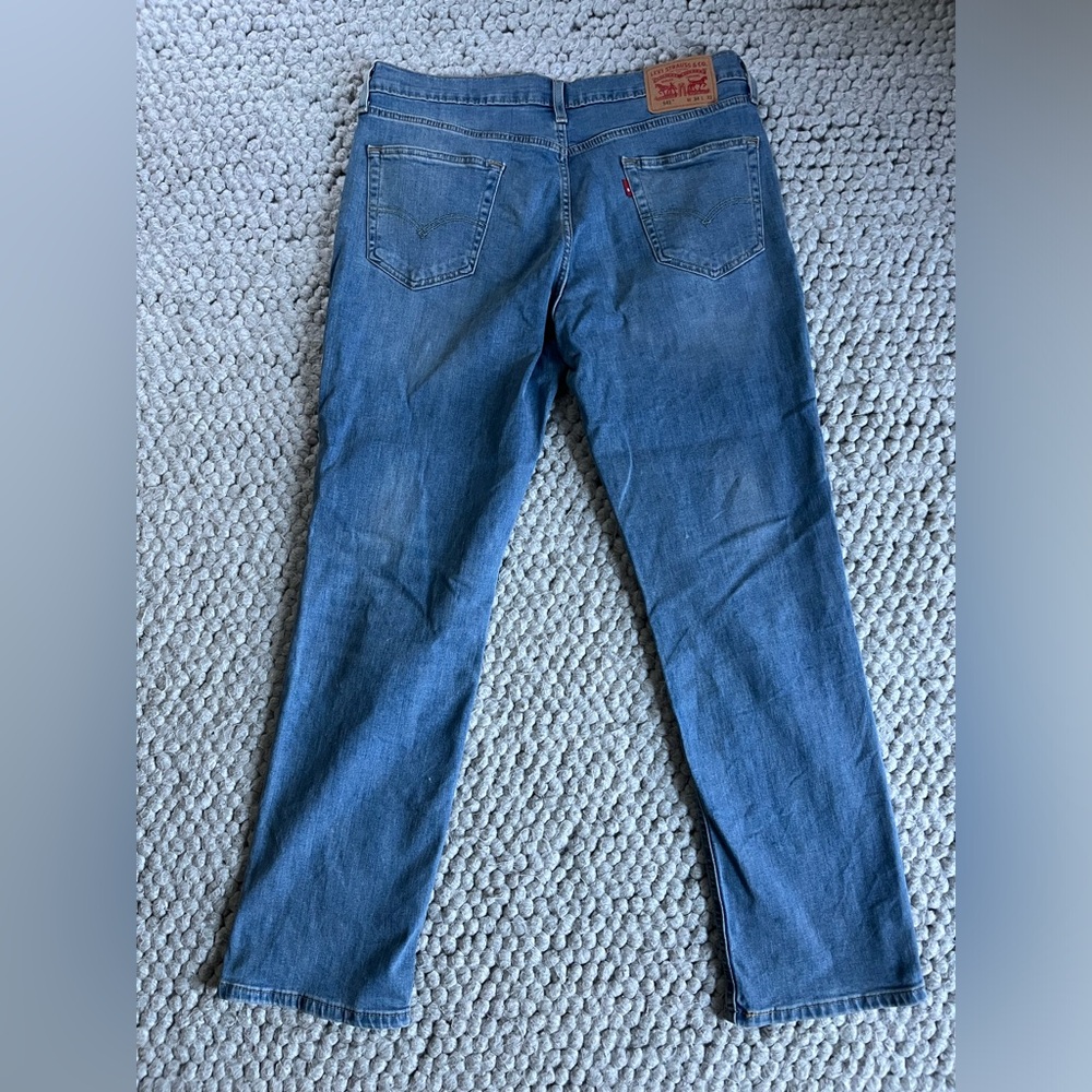 EUC Levi’s 541 Athletic Taper Flex Men’s Jeans